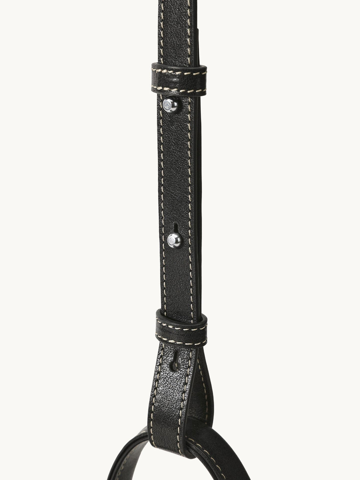 An elegant bucket bag made from lattice