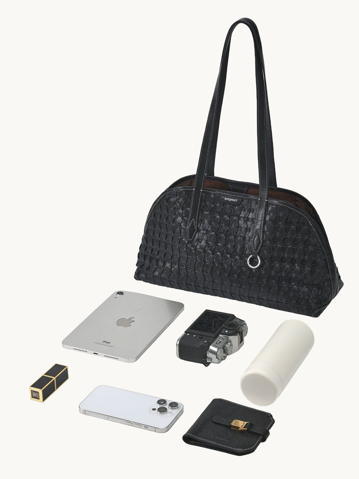 Handbag with lattice shellseeker pattern