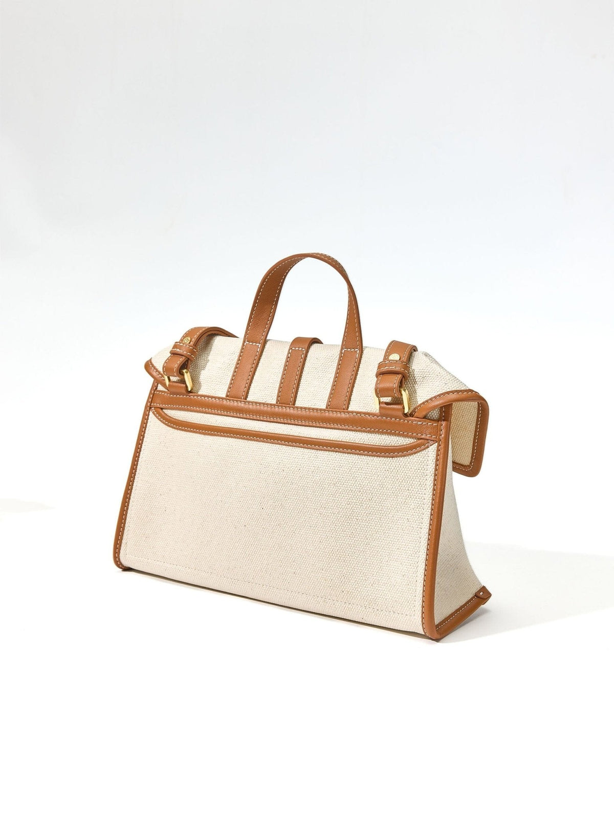 Bag with Shan logo in small size
