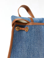 Bag with Shan logo in small size
