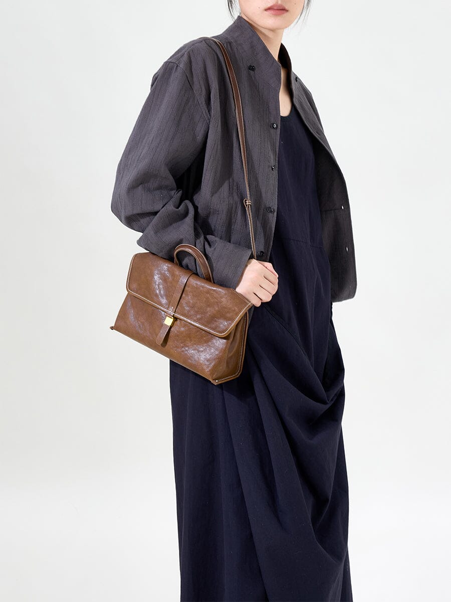 Bag with Shan logo in small size